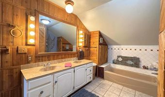 1032 Rainy Lake Rd NW, Backus, MN 56435