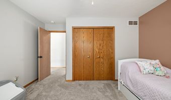 895 Williamsburg Ct, Ashland, OH 44805