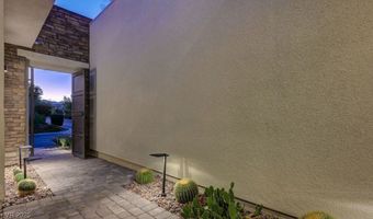 68 Grey Feather Dr, Las Vegas, NV 89135