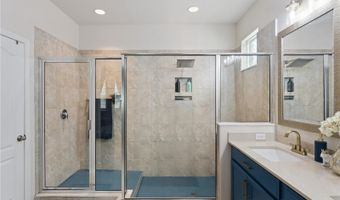 637 BAY BRIDGE Cir, Apopka, FL 32703