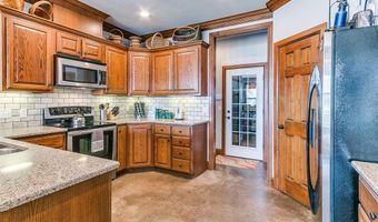 46 W Shore Dr, Arcadia, OK 73007