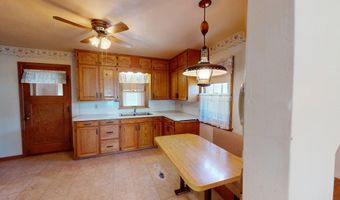 406 Giles Pl, Albert Lea, MN 56007