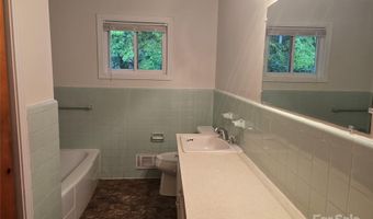 520 Crestview Dr, Albemarle, NC 28001