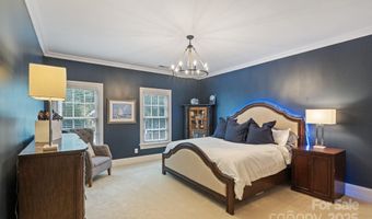3605 Hampton Manor Dr, Charlotte, NC 28226