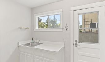 8140 Pasadena Ave, La Mesa, CA 91941