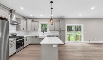 70 SEURAT St, Barnegat, NJ 08005