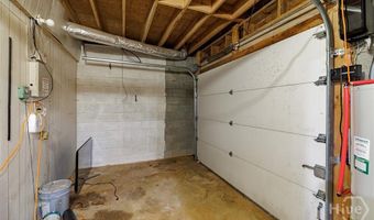 124 Pin Oak Ct, Athens, GA 30606