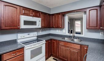 202 11th Ave NW, Altoona, IA 50009