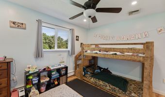 102 Pumpkin Hill Rd, Ashford, CT 06278