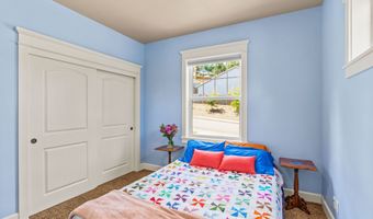 87957 10TH St, Veneta, OR 97487