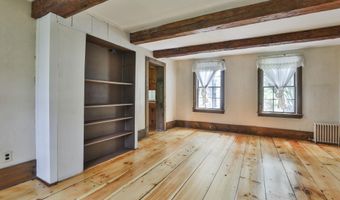 42 Main St, Brookline, NH 03033