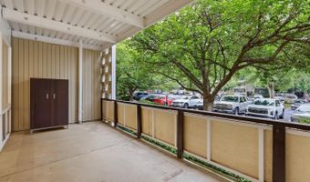 7525 SPRING LAKE Dr #C2, Bethesda, MD 20817