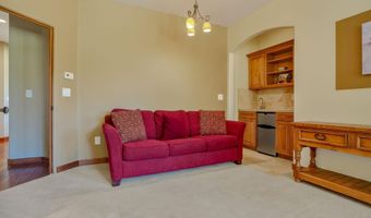 149 Saladon Rd, Angel Fire, NM 87710