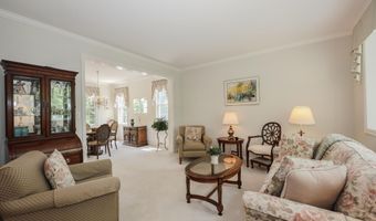 48 Essex Rd, Bedford, NH 03110