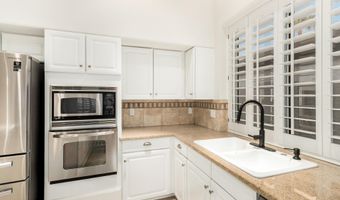 925 W SAN MARCOS Dr, Chandler, AZ 85225