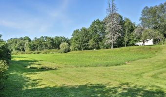 124 Pomeroy Ln, Amherst, MA 01002