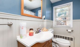 30 Hemlock St, Bristol, CT 06010