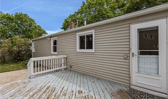 83 Bateman Ave, Cranston, RI 02920