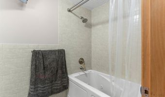 70 Tabor Cir, Albany, NH 03818