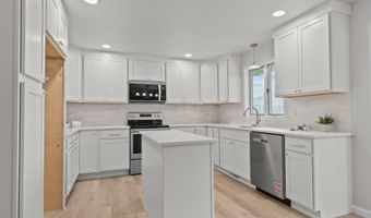 3529 N CHAPPELL Dr, Appleton, WI 54914
