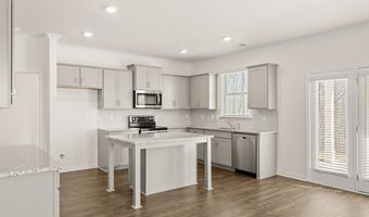 634 LYTHAM Dr, Aiken, SC 29801