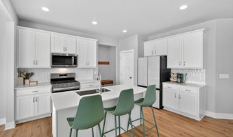 4803 Everest Ave, Ames, IA 50014