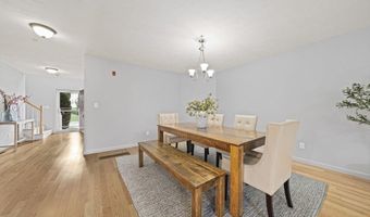 305 Rembrandt Way 305, Abington, MA 02351