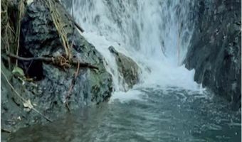 Hoolawa Road, Haiku, HI 96708