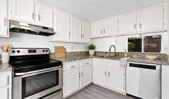 140 E El Norte Pkwy 3, Escondido, CA 92026