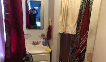 9611 Mallison Ave, South Gate, CA 90280