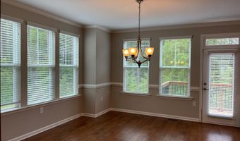 626 Edgewater Ridge Ct, Apex, NC 27523