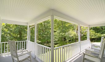 90 Taylor Ln, Alderson, WV 24910
