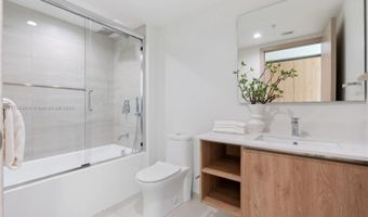 10281 W Bay Harbor Dr 301, Bay Harbor Islands, FL 33154