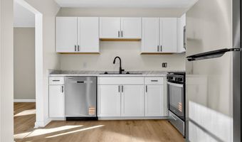 2185 Stahl Rd, Akron, OH 44319