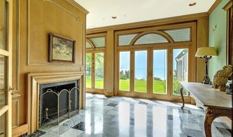 69 Nayatt Rd, Barrington, RI 02806