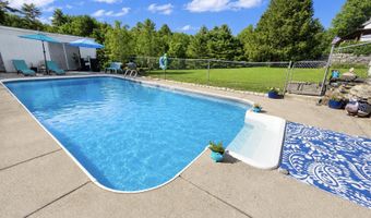 1010 Oakland Rd, Belgrade, ME 04917