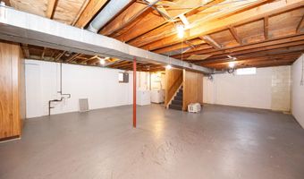 1031 N Maple Rd, Ann Arbor, MI 48103