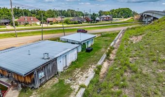 80 Broadway St, Batesville, MS 38606