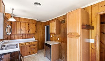 397 Mine Rd, Asbury, NJ 08802
