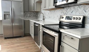 155 Main St 2, East Greenwich, RI 02818