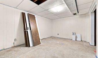 2008 Douglas Ave, Ames, IA 50010