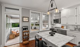 268 KING GEORGE St, Annapolis, MD 21401