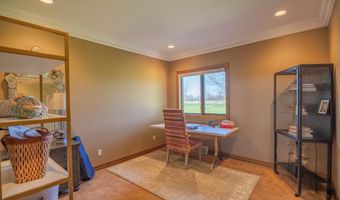 2955 N Roosevelt St, Aberdeen, SD 57401