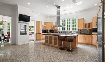 9335 Colonnade Trl, Alpharetta, GA 30022
