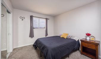 370 E Silverwood Ln, Benson, AZ 85602