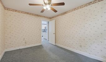 200 Waterman Lake Dr, Glocester, RI 02814