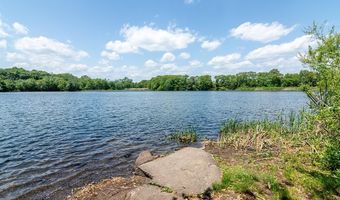 81 Batcheller Ave, Cranston, RI 02920