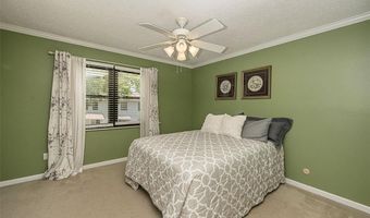 2370 Hidden Meadow Ln, Ballwin, MO 63021