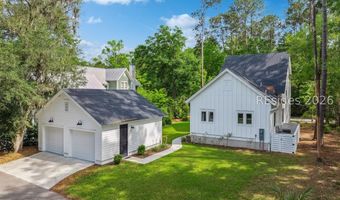 37 Park Sq S, Beaufort, SC 29907