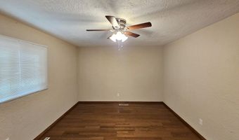 1604 LOS ARBOLES Ave NW, Albuquerque, NM 87107